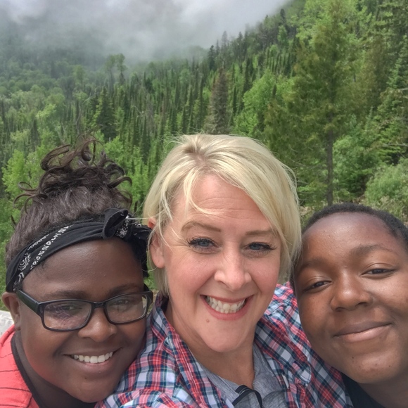 Vintage & modern treasures in home goods & clothes - Picture 3 of 9